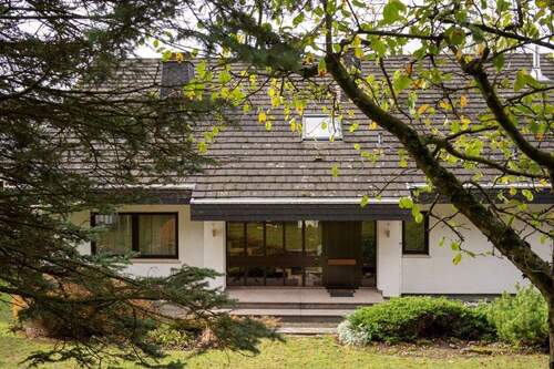 Eingangsbereich - Top gepflegtes, schönes 1-2 Familienhaus in bester Lage vor den Toren Korbachs