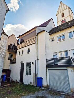 Gebäuderückseite von Osten - Mehrfamilienhaus, Wohnhaus mit 210,60 m&sup2; in Mengen zum Kaufen