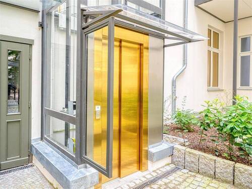 Neuer Aufzug - 