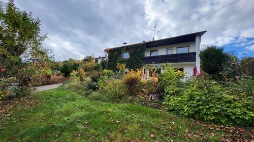 Haus Frontansicht - 