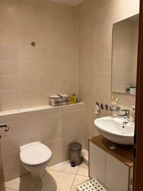 großes Gäste- WC - 