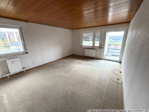 Wohnzimmer - Etagenwohnung mit 87,00 m&sup2; in Aalen zum Kaufen