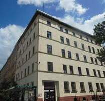 WG geeignete Wohnung mit Balkon und Einbauküche in beliebter Etage und zentraler Lage! - Halle (Saale) Innenstadt