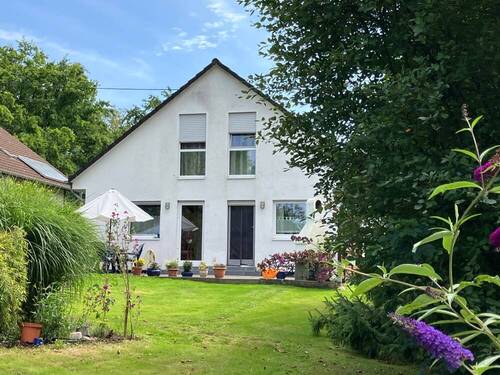 Ansicht vom Garten - 