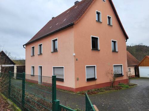 Haus - Herrliches Anwesen mit großem Grundstück