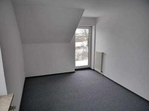 Zimmer - Doppelhaushälfte mit 80,00 m&sup2; in Albersdorf zur Miete