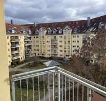 Helle Zwei-Zimmer-Wohnung mit Sonnenbalkon zu verkaufen - Fürth Südstadt