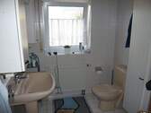 Bad mit Dusche (EG) - 