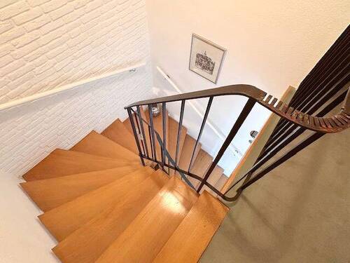 Treppe zum DG - 