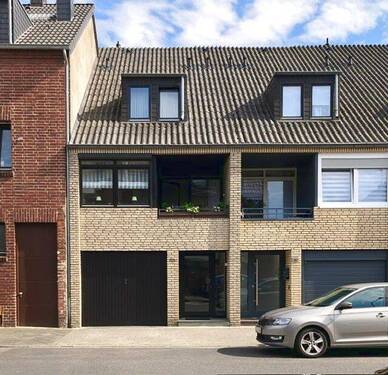 Straßenansicht - 