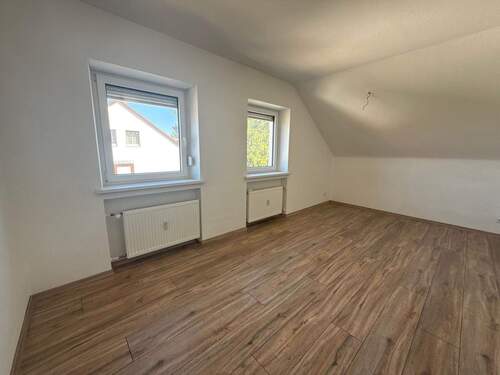 Wohnen
- 3 Zimmer Etagenwohnung zur Miete in Fürth