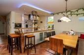 Wohnküche EG - 6 Zimmer Einfamilienhaus in München
