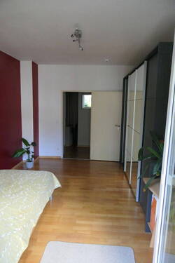 Zimmer 2 - 