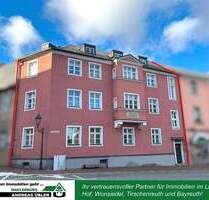 Großzügige Wohneinheiten im zentralen MFH - Wunsiedel