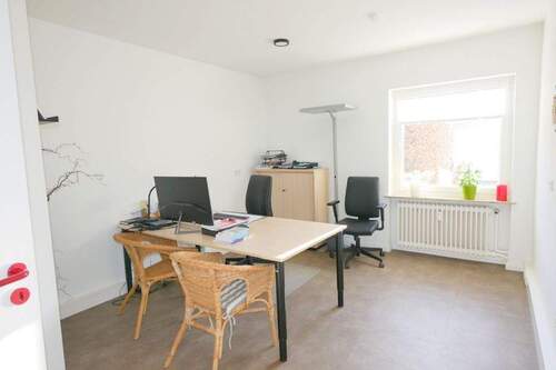 Büro/Praxisraum/Zimmer im EG - 