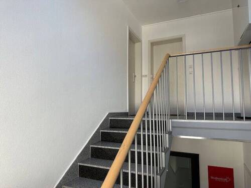 7 Hausflur - 