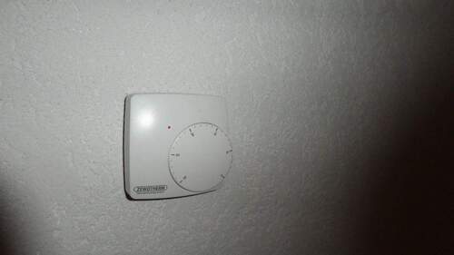 Temperaturregler in jedem Zi - 