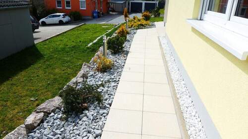 Verbindungsweg Sitzplätze - 