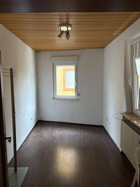 Garderobe/Büro/EG - 