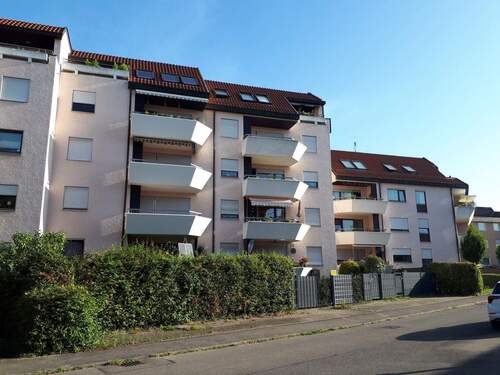 Südansicht - Gemütliche Dachgeschosswohnung mit Aufzug + Hausmeister