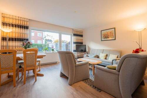 Wohn- und Esszimmer - 