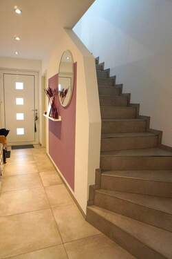 EG: Diele - 4 Zimmer Einfamilienhaus in Leverkusen