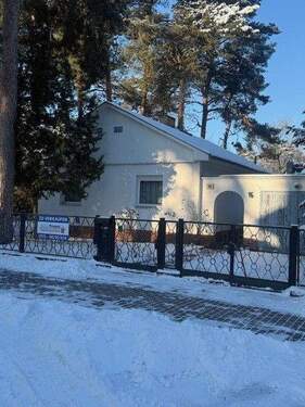 Bild 1- Straßenansicht 1.jpg - +++ Waldesruh, ein Lieblingsort für Viele + Jetzt ist genau der richtige Zeitpunkt Ihr Bauvorhaben anzugehen +++