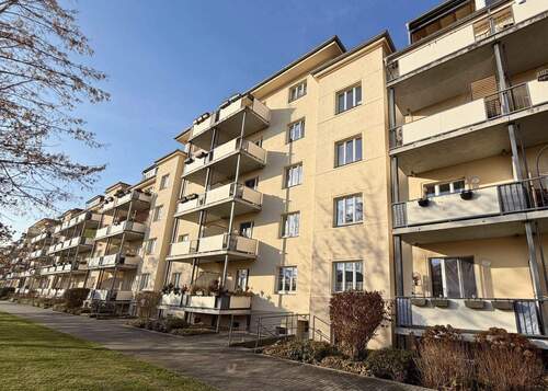 Ansicht 2 aus Innenhauf - 2 Zimmer Etagenwohnung zum Kaufen in Dresden