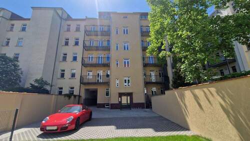 Hausansicht aus dem Hof - 3 Zimmer Mehrfamilienhaus, Wohnhaus in Leipzig