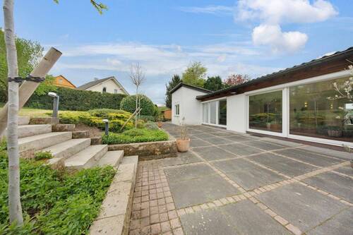 Terrasse - 9 Zimmer Mehrfamilienhaus, Wohnhaus zum Kaufen in Gaggenau