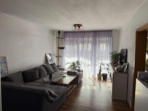 IMG_3960.jpeg - Helle 3-Zimmer-Wohnung mit Einbauküche, Balkon und Garage