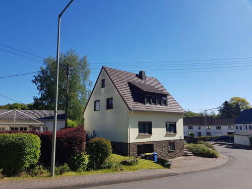 Straßenansicht - 5 Zimmer Einfamilienhaus zum Kaufen in Peterslahr