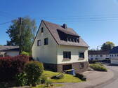 Hausansicht - 5 Zimmer Einfamilienhaus in Peterslahr