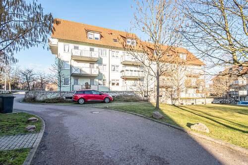 Rückansicht - Ihr neues Zuhause wartet auf Sie. Attraktive Neubauwohnung in schöner Wohnlage.