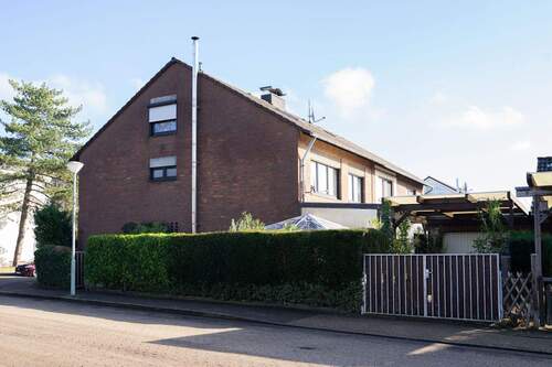 Bild 2 - 6 Zimmer Doppelhaushälfte zum Kaufen in Krefeld-Linn