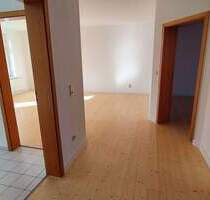 Wohlfühloase in Leipzig-Alt-Lindenau: Zwei-Zimmer-Wohnung mit Balkon und Garten