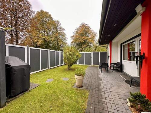 größere Terrasse - 
