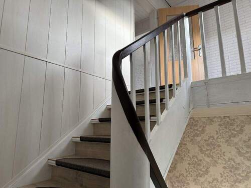 EG: Treppenaufgang - 