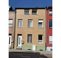 Mehrfamilienhaus - 380.000,00&nbsp;EUR Kaufpreis, ca.&nbsp; 168,00&nbsp;m&sup2;&nbsp;Wohnfl&auml;che in Würselen (PLZ: 52146)