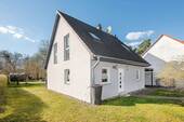 Hausansicht - Einfamilienhaus mit großzügigem Grundstück nahe des Mühlenbecker Sees