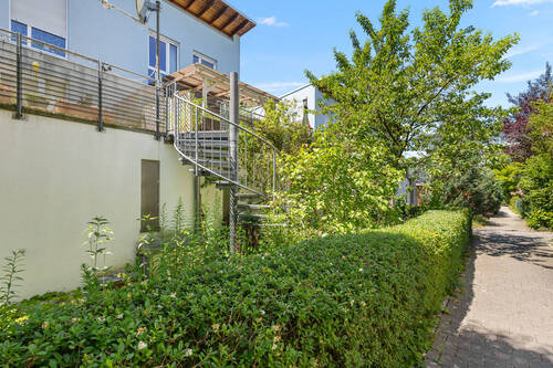 1 REH Burgweinting - 4 Zimmer Reihenendhaus zum Kaufen in Regensburg