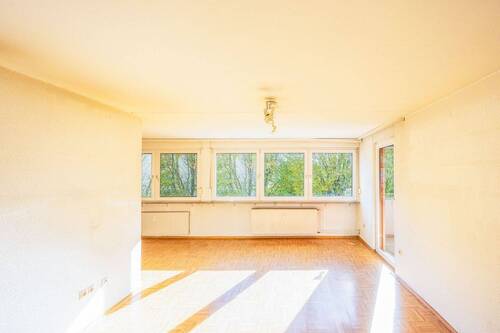 Wohn-/Essbereich - 2 Zimmer Etagenwohnung zum Kaufen in Ludwigsburg