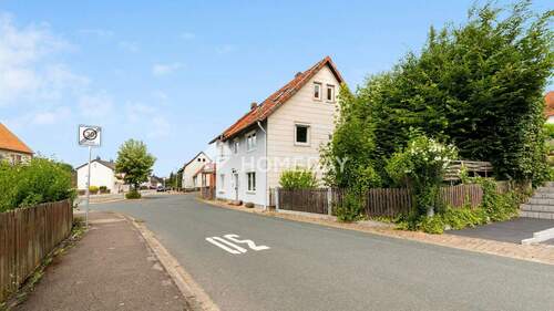 Außenansicht 1 - 6 Zimmer Einfamilienhaus zum Kaufen in Alfeld (Leine)