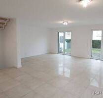 *Gehobenes und modernes Niedrigenergie Reiheneckhaus mit Terrasse und Garten in bevorzugter Lage* - Flörsheim / Weilbach