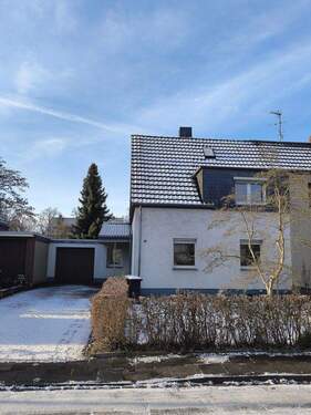 Straßenansicht - Doppelhaushälfte in Duisburg-Buchholz (privater Anbieter)