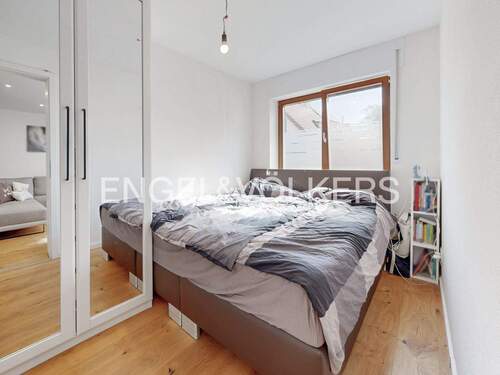 Elternschlafzimmer im hinteren Wohnungsbereich - 4 Zimmer Etagenwohnung in March