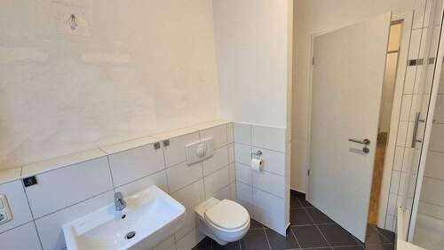 Bad Dusche WC - 2 Zimmer Etagenwohnung in Berlin