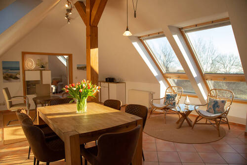 Wohnküche - Lichtdurchflutet, hell & großzügig! 4-Zimmer Ferienwohnung mit Meerblick