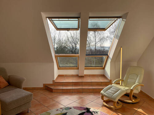 Wohnzimmer - 4 Zimmer Etagenwohnung zum Kaufen in Göhren