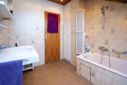 Tageslicht Badezimmer! - Etagenwohnung mit 74,00 m&sup2; in Bad Rappenau zum Kaufen